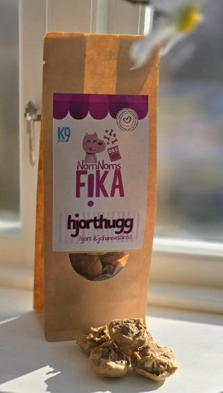 Nom noms fika hjorttugg